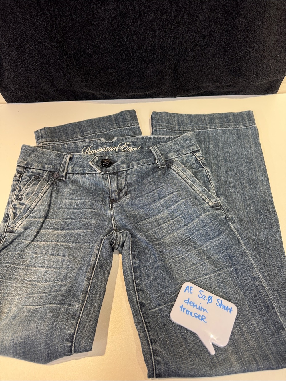 American Eagle Outfitters Medium Wash Straight-Leg Women's Jeans